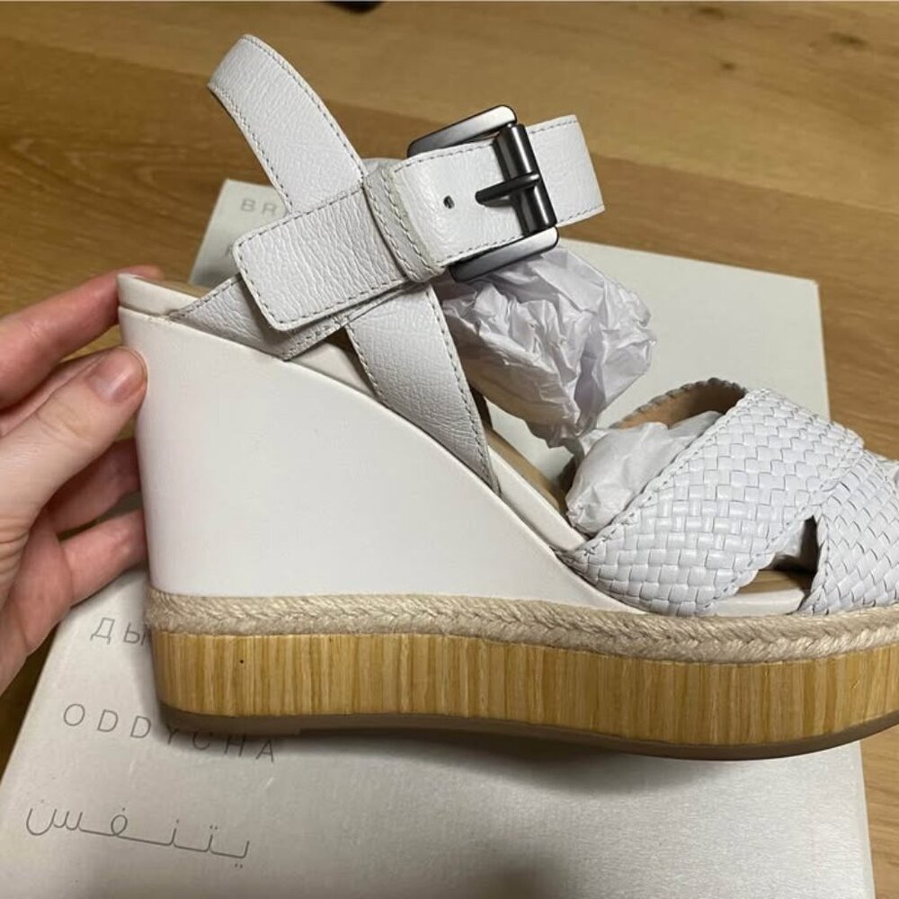 Geox Yulimar wedge heels white womens sandals Size 10 NWB